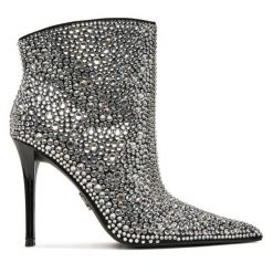Botki Steve Madden. Szare botki damskie Steve Madden, bez obcasa, na szpilce, bez zapięcia. Za 919.99 zł.
