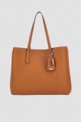 GUESS Brązowa shopperka damska Meridian Girlfriend. Brązowe torebki do ręki damskie Guess, z aplikacjami, ze skóry ekologicznej, eleganckie, bez dodatków. W wyprzedaży za 344.99 zł.