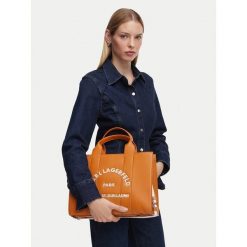 Torebka KARL LAGERFELD. Brązowe torebki do ręki damskie KARL LAGERFELD, bez wzorów, klasyczne, bez dodatków. Za 849.99 zł.