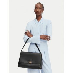 Torebka Tory Burch. Czarne torebki do ręki damskie Tory Burch, bez wzorów, klasyczne, bez dodatków. Za 3,029.00 zł.