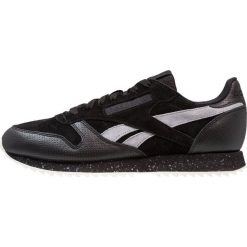Reebok Classic CL LTHR RIPPLE SM Tenisówki i Trampki black/cool shadow. Trampki i tenisówki damskie marki Reebok Classic. W wyprzedaży za 356.15 zł.