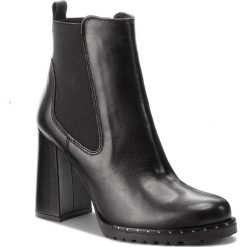Botki SOLO FEMME - 26534-35-I12/000-02-00 Czarny. Kozaki damskie marki Solo Femme. W wyprzedaży za 269.00 zł.