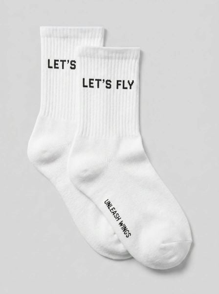 Skarpetki damskie WINGS UNLEASH WHITE. Białe skarpety damskie Wings, bez wzorów, z bawełny. Za 22.90 zł.