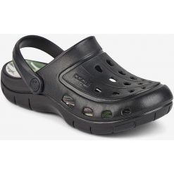 Chodaki damskie Coqui. Czarne klapki damskie Coqui, bez wzorów, eleganckie, bez obcasa. Za 146.99 zł.