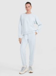 4F Spodnie dresowe joggery damskie - niebieskie M. Niebieskie spodnie dresowe damskie 4f, m, bez wzorów, z dresówki. Za 149.99 zł.