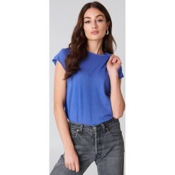 NA-KD Basic T-shirt z surowym wykończeniem - Blue. T-shirty damskie marki NA-KD Basic. Za 40.95 zł.