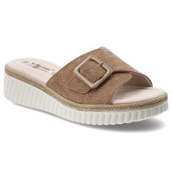 Klapki damskie S.Barski, cholewka z materiału tekstylnego wsuwany fason z szerokim paskiem, brązowe, LR61-7002. Brązowe klapki damskie S.BARSKI, bez wzorów, eleganckie, bez obcasa, na koturnie. Za 189.00 zł.
