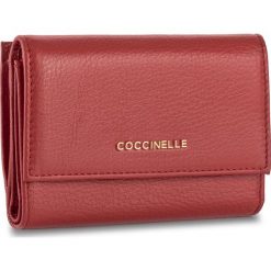 Duży Portfel Damski COCCINELLE - BW5 Metallic Soft E2 BW5 11 66 01 Coquelicot 209. Czerwone portfele damskie Coccinelle, ze skóry. W wyprzedaży za 379.00 zł.