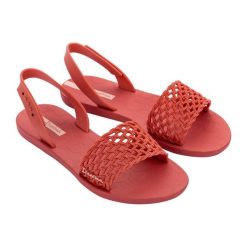 Sandały damskie Ipanema Breezy Sandal. Czerwone klapki damskie Ipanema, bez wzorów, bez obcasa, bez zapięcia. Za 75.99 zł.