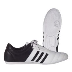 Buty do taekwondo adidas Adi-Kick. Białe obuwie sportowe damskie Adidas, bez wzorów, trekkingowe. Za 274.00 zł.