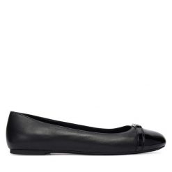 Baleriny MICHAEL Michael Kors. Czarne baleriny damskie MICHAEL Michael Kors, bez wzorów, bez obcasa. Za 339.99 zł.
