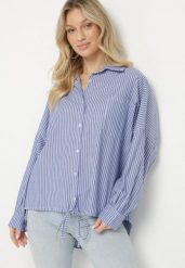 Niebieska Bawełniana Koszula Oversize w Paski ze Ściągaczem Elineola. Niebieskie bluzki damskie Born2be, uniwersalny, bez wzorów, z bawełny, eleganckie, bez kołnierzyka, bez ramiączek. Za 129.99 zł.