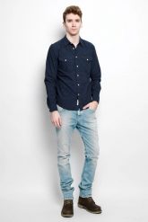 LEE WORKER SHIRT MĘSKA KOSZULA DŁUGI RĘKAW BRIGHT NAVY L866ZICF. Niebieskie koszule męskie Lee, l, bez wzorów, bez kołnierzyka, bez ramiączek. W wyprzedaży za 79.99 zł.