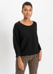 Sweter oversize z prążkowanego materiału z domieszką wiskozy. Białe swetry damskie bonprix, bez wzorów, prążkowane, bez kołnierzyka, bez ramiączek, bez kaptura. Za 102.99 zł.