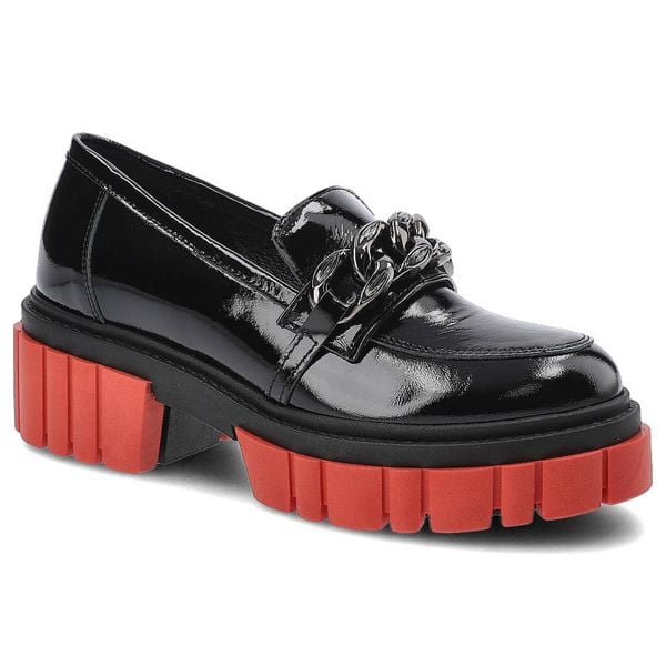 Półbuty damskie Chebello, skóra naturalna lakierowana z gładką cholewką ozdobnym metalowym łańcuchem, czarne, 2789-SCZ-240-PSK-S170. Czarne półbuty damskie CheBello, bez wzorów, z lakierowanej skóry, klasyczne, bez obcasa, na platformie, bez zapięcia. Za 279.00 zł.