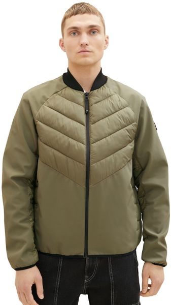 Tom Tailor vyriška pavasario-rudens striukė, alyvuogių žalia. Kurtki męskie Helly Hansen, m, bez wzorów, bez kaptura. Za 242.62 zł.