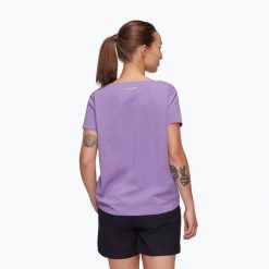 Koszulka damska Mammut Seon Playground. Fioletowe koszulki sportowe damskie Mammut, bez wzorów, bez kołnierzyka, bez ramiączek, trekkingowe. Za 179.99 zł.