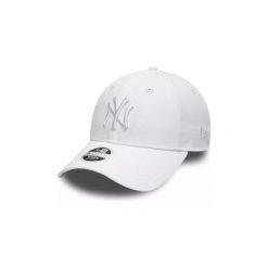 Czapka z daszkiem damska New Era 9FORTY MLB New York Yankees 80524868. Białe czapki i kapelusze damskie New Era, na wiosnę, bez wzorów, z bawełny. W wyprzedaży za 99.00 zł.