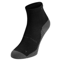 Skarpety biegowe Odlo Performance Run Quarter Socks. Czarne skarpety damskie Odlo, bez wzorów, z dzianiny. Za 70.39 zł.