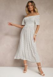 Biała Bawełniana Sukienka o Rozkloszowanym Kroju Zdobiona Printem w Groszki Lisanovia. Białe sukienki damskie Renee, na co dzień, m, z aplikacjami, z bawełny, eleganckie, bez kołnierzyka, bez ramiączek, midi, proste. Za 59.99 zł.