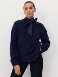 Sweter z wełną z alpaki - granatowy. Niebieskie swetry damskie Reserved, l, bez wzorów, z dzianiny, bez kołnierzyka, bez ramiączek, bez kaptura. W wyprzedaży za 239.99 zł.