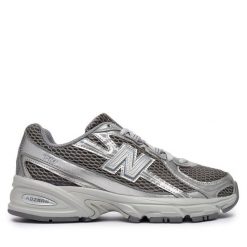 Sneakersy New Balance. Szare trampki i tenisówki chłopięce New Balance, bez wzorów, bez zapięcia. Za 449.99 zł.
