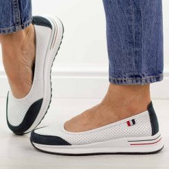 Białe wt/nv skórzane półbuty damskie Filippo Dp6134/26. Białe półbuty damskie Filippo, na jesień, bez wzorów, ze skóry, klasyczne, z okrągłym noskiem, bez obcasa, bez zapięcia. Za 209.00 zł.