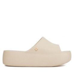 Klapki Melissa. Brązowe klapki damskie Melissa, bez wzorów, bez obcasa. Za 309.99 zł.