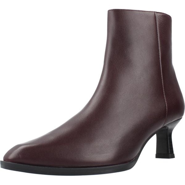 UNISA LOMAS STT Bordeaux. Czerwone obuwie sportowe damskie Unisa, bez wzorów, ze skóry, trekkingowe. Za 683.94 zł.