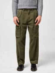 MESKIE SPODNIE WRANGLER CJ LOOSE CARGO IVY GREEN 112371050. Zielone spodnie materiałowe męskie Wrangler, l, bez wzorów, z materiału. Za 219.99 zł.