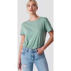NA-KD Basic T-shirt oversize - Green. Zielone t-shirty damskie NA-KD Basic, z bawełny. W wyprzedaży za 26.48 zł.