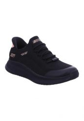 Buty SKECHERS SLIP-INS BOBS SQUAD 4 DIRE STEP Czarny. Czarne trampki i tenisówki damskie Skechers, bez wzorów, z materiału, klasyczne, bez zapięcia. Za 321.99 zł.