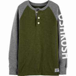 Koszulka w kolorze szaro-zielonym. Szare t-shirty dla chłopców OshKosh, z nadrukiem, z bawełny, z długim rękawem. Za 59.95 zł.
