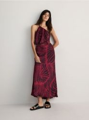 Wzorzysta spódnica maxi - bordowy. Czerwone spódnice damskie Reserved, l, bez wzorów, z satyny, maxi, rozkloszowane. W wyprzedaży za 49.99 zł.