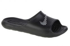 Klapki basenowe damskie Nike Victori One Slide. Czarne klapki damskie Nike, bez wzorów, z materiału, sportowe, bez obcasa. Za 256.00 zł.