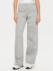 Calvin Klein Spodnie materiałowe K20K207947 Szary Relaxed Fit. Szare spodnie materiałowe damskie Calvin Klein, s, bez wzorów, z materiału. Za 379.99 zł.