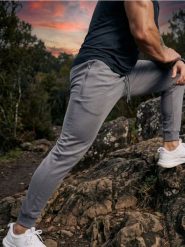 Spodnie jogger sportowe - szary. Szare spodnie sportowe męskie Sinsay, l, bez wzorów. Za 49.99 zł.