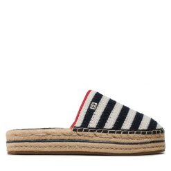 Espadryle Tommy Hilfiger. Brązowe sandały damskie Tommy Hilfiger, bez wzorów, bez obcasa, bez zapięcia. Za 229.99 zł.