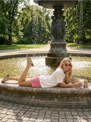 Szorty w kratkę z elastyczną talią - wielobarwny. Szorty damskie Sinsay, l, bez wzorów. Za 29.99 zł.