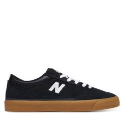 Tenisówki New Balance. Czarne trampki męskie New Balance, bez wzorów, bez zapięcia. Za 379.99 zł.