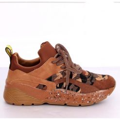 Buty sportowe brązowe AB-91 Camel. Brązowe obuwie sportowe damskie ButyModne, bez wzorów, z materiału. Za 77.49 zł.