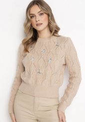 Beżowy Sweter o Klasycznym Kroju z Haftowanymi Kwiatami Chasane. Brązowe swetry damskie Born2be, m, bez wzorów, z bawełny, klasyczne, bez kołnierzyka, bez ramiączek, bez kaptura. Za 89.99 zł.