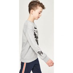 Bluza z nadrukiem - Jasny szar. Bluzy dla chłopców marki Reserved. W wyprzedaży za 59.99 zł.