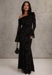 Czarna Wizytowa Sukienka VICES Off Shoulder z Kwiatowym Wzorem z Weluru Adrakharei. Czarne sukienki damskie Renee, l, bez wzorów, z weluru, eleganckie, bez kołnierzyka, bez ramiączek, maxi. Za 169.99 zł.