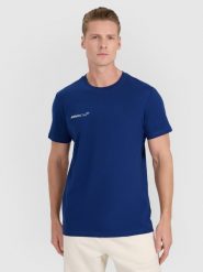 4F T-shirt regular z nadrukiem męski - granatowy L. Niebieskie koszulki sportowe męskie 4f, l, bez wzorów, z bawełny, klasyczne, bez kołnierzyka. Za 69.99 zł.