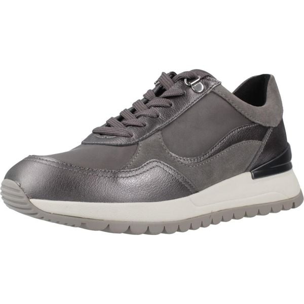 Buty GEOX D DESYA Szary. Szare obuwie sportowe damskie Geox, trekkingowe. Za 501.99 zł.