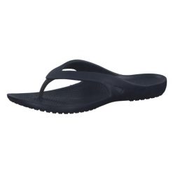 Japonki Dla Dorosłych Crocs Kadee II Flip. Niebieskie klapki damskie Crocs, bez wzorów, z materiału, bez obcasa. Za 99.99 zł.