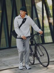 4F Spodnie dresowe joggery męskie - szare XXL. Szare spodnie sportowe męskie 4f, m, bez wzorów, z dresówki, trekkingowe. Za 179.99 zł.