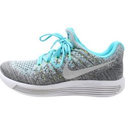 Nike Performance LUNAREPIC FLYKNIT 2 Obuwie do biegania treningowe wolf grey/metallic silver/polarized blue/volt/glacier ice/grey. Buty sportowe chłopięce marki Nike Performance. W wyprzedaży za 494.10 zł.