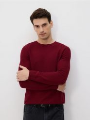 Strukturalny sweter z bawełny - bordowy. Czerwone swetry przez głowę męskie Reserved, l, bez wzorów, z bawełny, bez kołnierzyka. Za 99.99 zł.